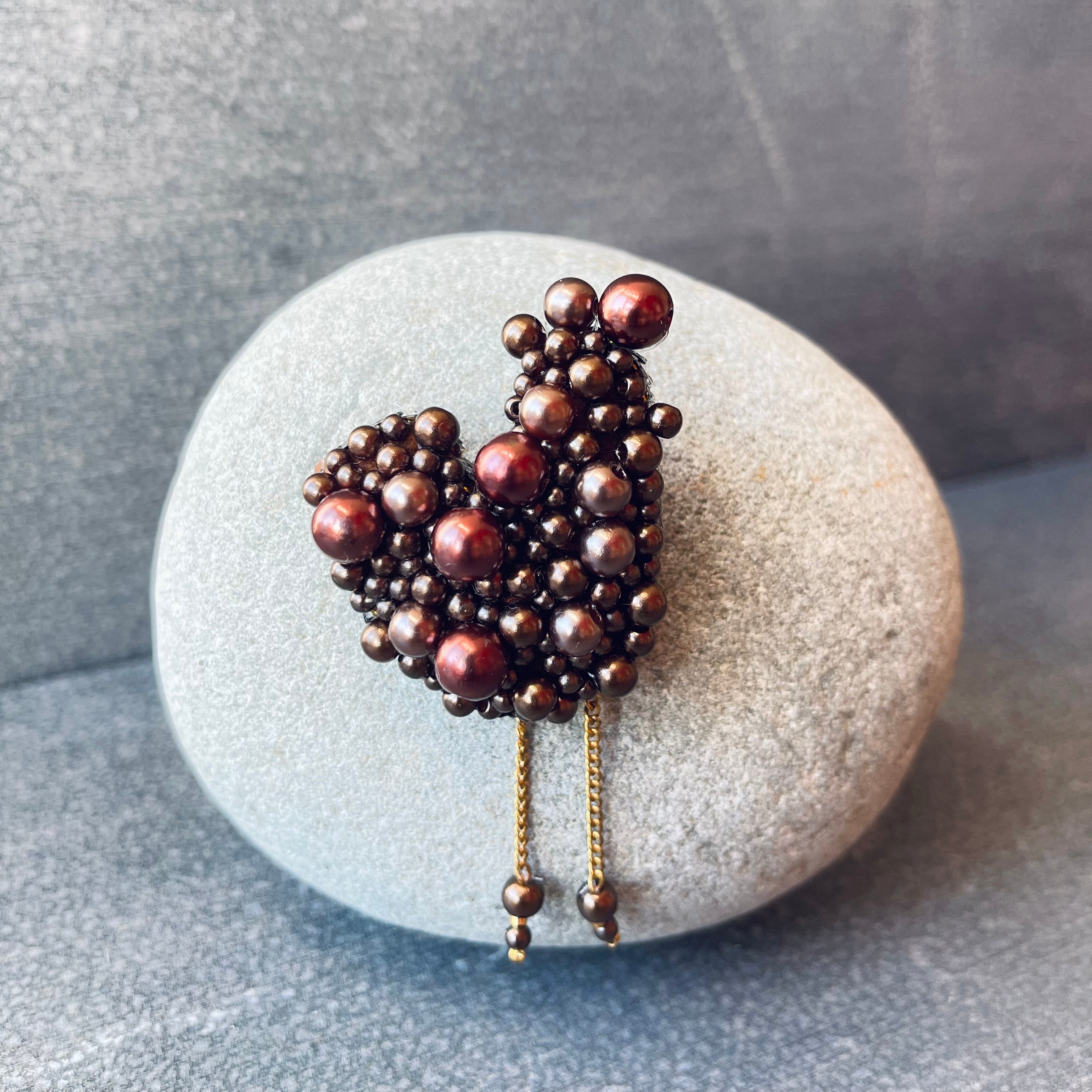 Chocolate Pearl Chickie Pin